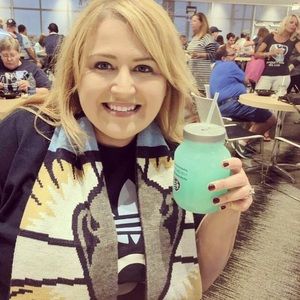 Meet your Posher, Christy